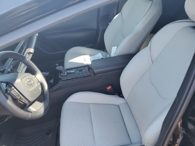 Used 2024 Toyota Prius Limited AWD/4WD image 17