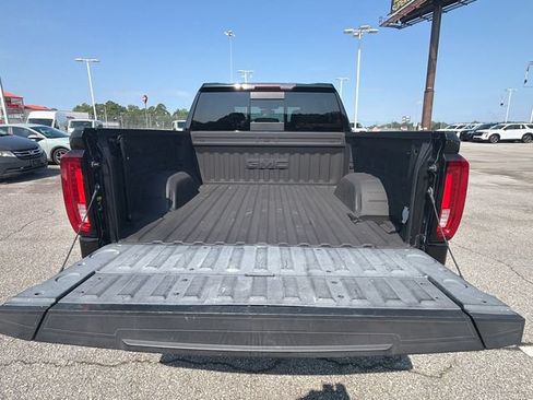 Used 2021 GMC Sierra 1500 SLT RWD image 18