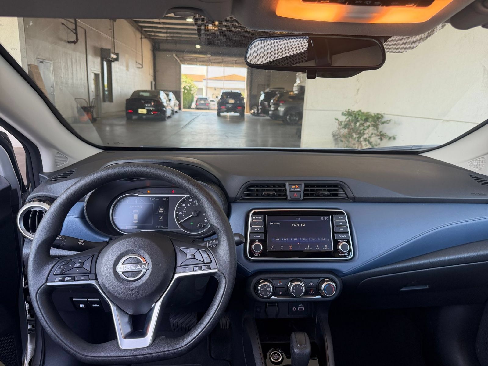 Used 2025 Nissan Versa SV FWD image 32