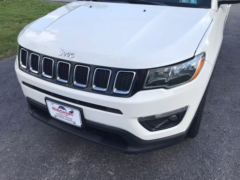 Used 2019 Jeep Compass Latitude w/ Popular Equipment Group AWD/4WD image 59