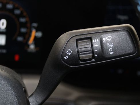 Used 2025 Ford Mustang Dark Horse image 34