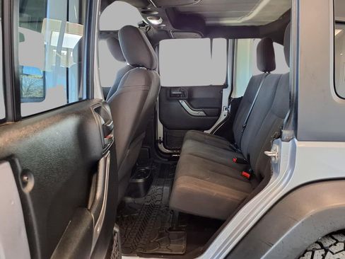 Used 2018 Jeep Wrangler Unlimited Sport S image 22