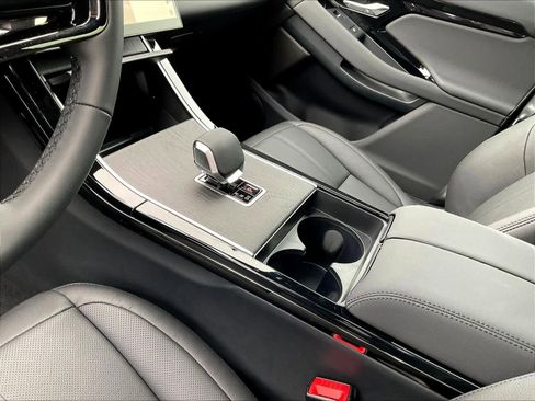 New 2026 Land Rover Range Rover Evoque S image 10