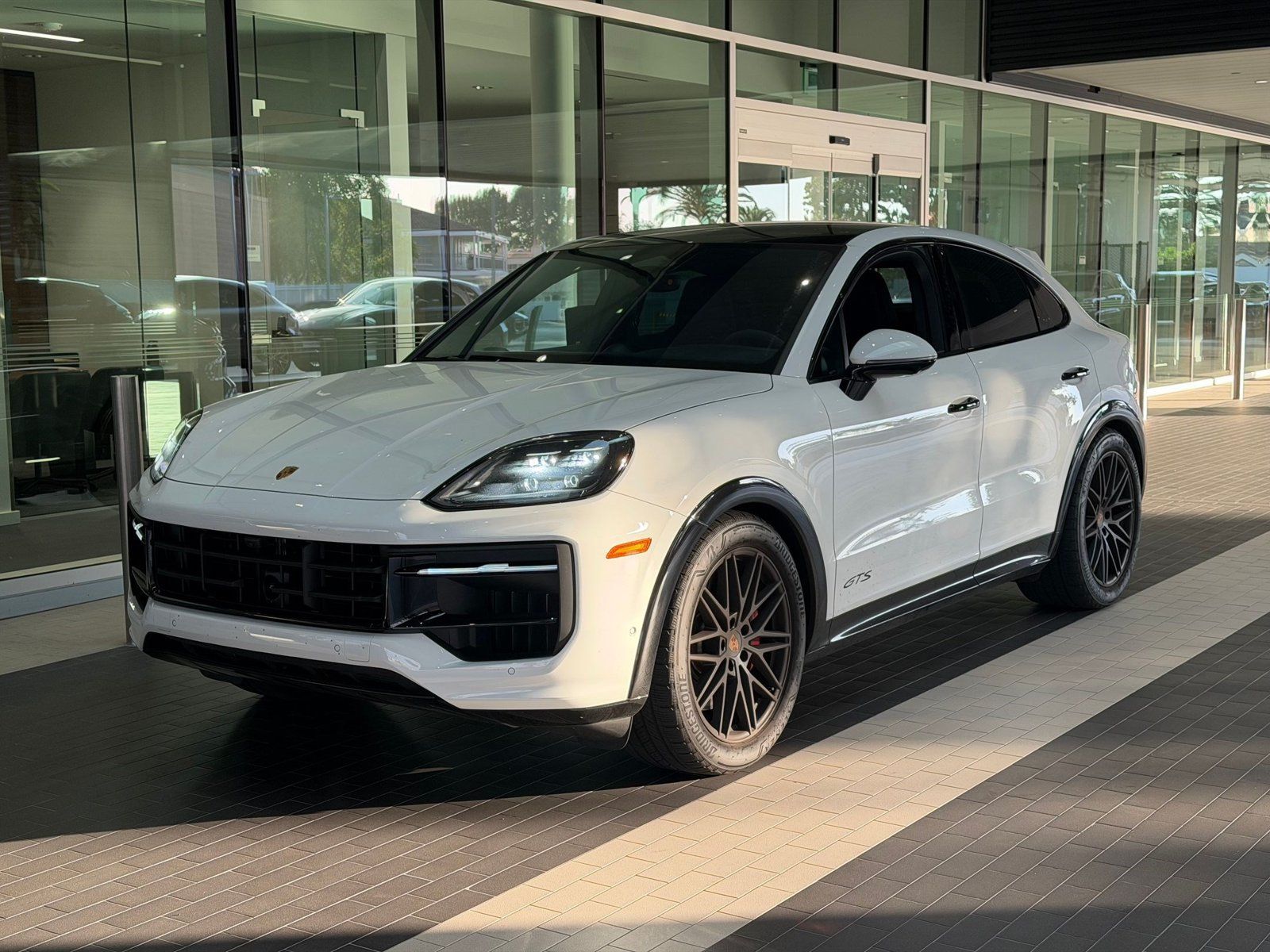 Certified 2026 Porsche Cayenne GTS AWD/4WD image 1