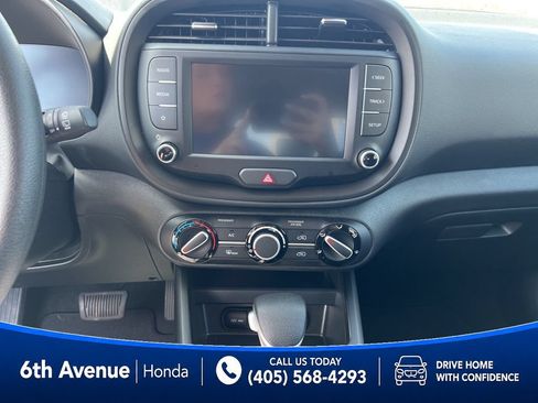 Used 2025 Kia Soul S FWD image 14