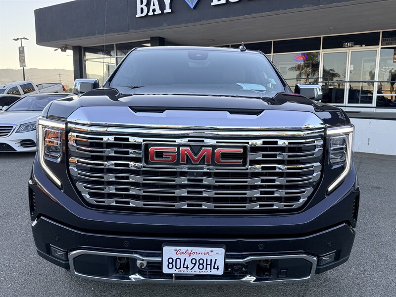 Used 2023 GMC Sierra 1500 Denali w/ Denali Reserve Package AWD/4WD image 2