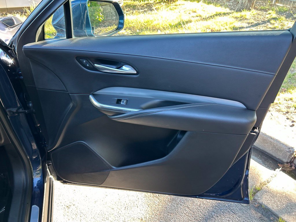 Used 2019 Cadillac XT4 Premium Luxury FWD image 40