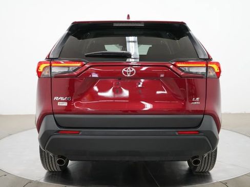 Used 2023 Toyota RAV4 LE AWD/4WD image 6