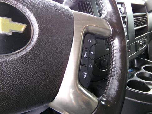 Used 2018 Chevrolet Express 2500 w/ Driver Convenience Package image 12