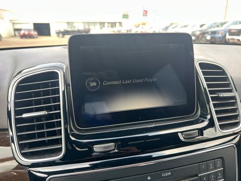 Used 2017 Mercedes-Benz GLE 350 image 16