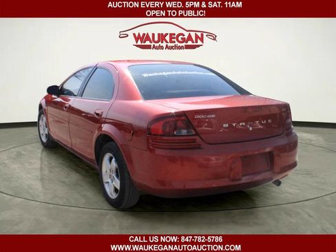 Used 2002 Dodge Stratus SE image 4