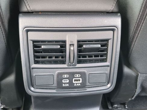 Used 2026 Subaru Outback Premium AWD/4WD image 38