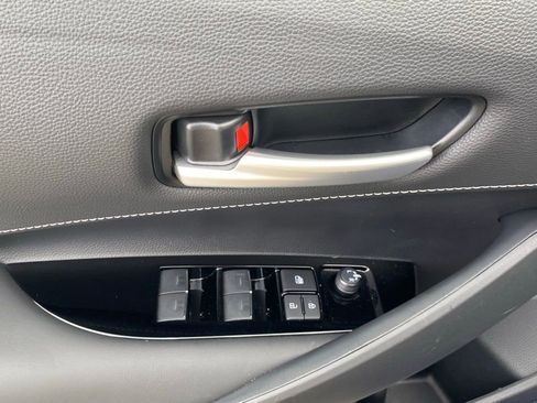 Used 2025 Toyota Corolla SE image 22