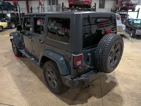 Used 2017 Jeep Wrangler Unlimited Sport AWD/4WD image 32