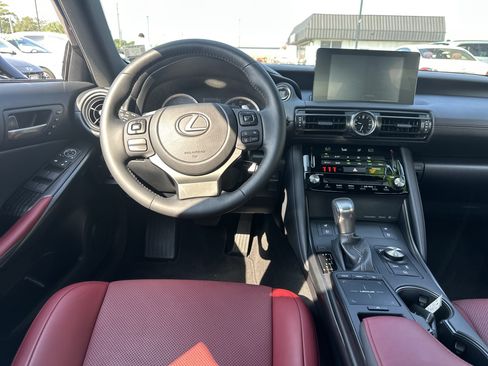 Used 2025 Lexus IS 300 w/ Premium Package RWD image 10