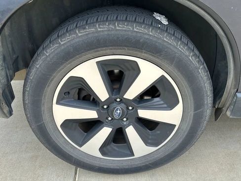 Used 2018 Subaru Forester 2.5i Limited AWD/4WD image 19