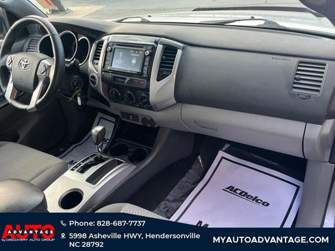 Used 2015 Toyota Tacoma 4x4 Access Cab V6 image 26