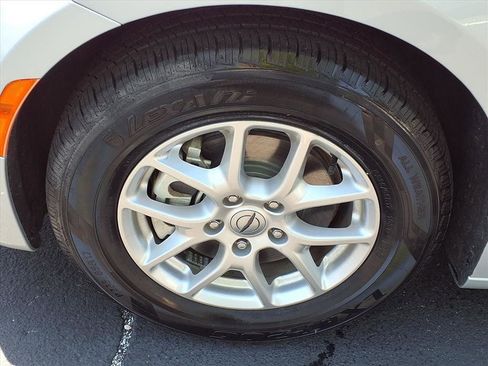 Used 2023 Chrysler Pacifica Touring-L FWD image 26
