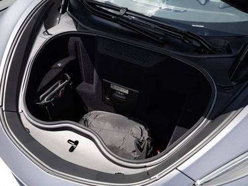 Used 2023 McLaren GT RWD image 9