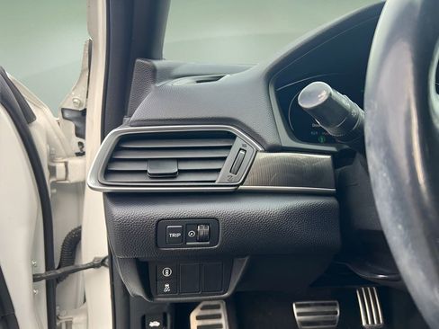 Used 2019 Honda Accord Sport image 12