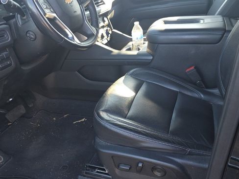 Used 2021 Chevrolet Tahoe LT w/ LT Signature Package image 1