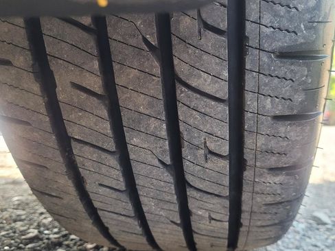 Used 2017 Subaru Legacy 2.5i Sport AWD/4WD image 41