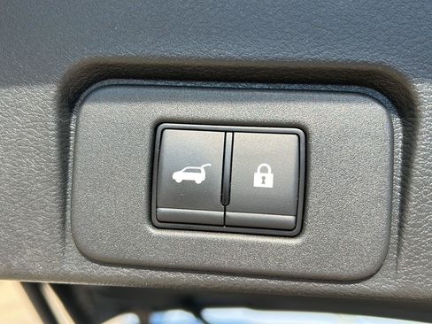 Used 2023 Nissan Rogue Platinum w/ Platinum Premium Package AWD/4WD image 27