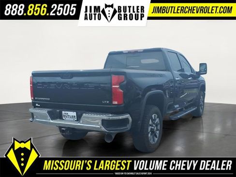 Used 2024 Chevrolet Silverado 3500 LTZ w/ LTZ Premium Package AWD/4WD image 4