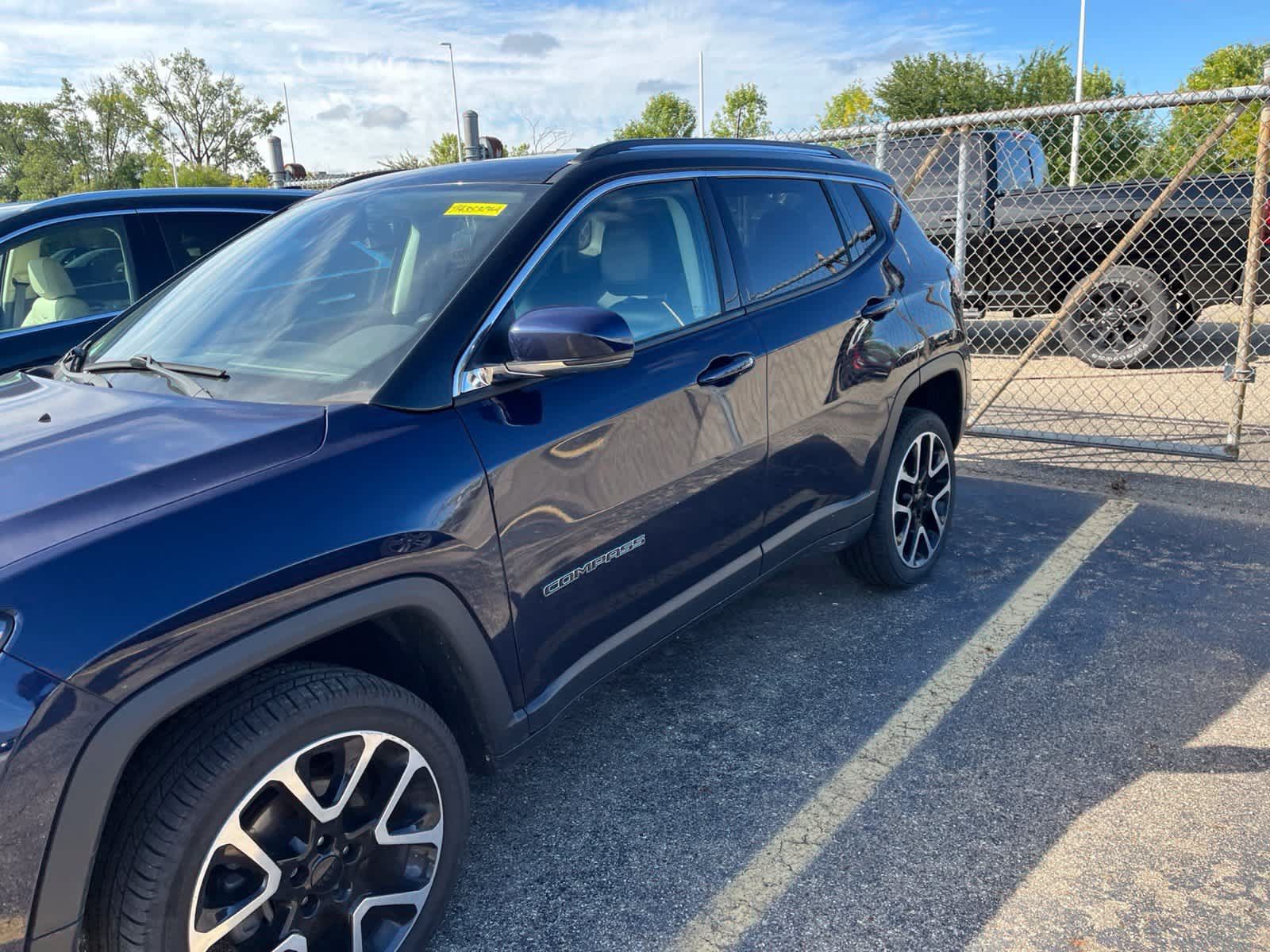 Used 2018 Jeep Compass Limited w/ Safe & Security Group AWD/4WD image 7
