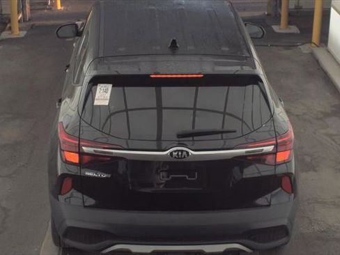 Used 2021 Kia Seltos LX AWD/4WD image 7
