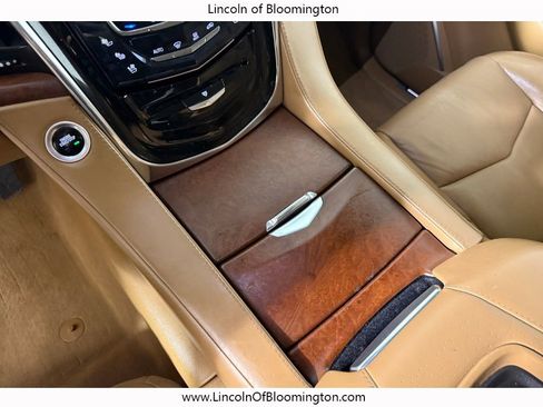 Used 2016 Cadillac Escalade ESV Platinum AWD/4WD image 34