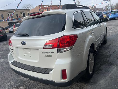 Used 2013 Subaru Outback 2.5i Premium image 4