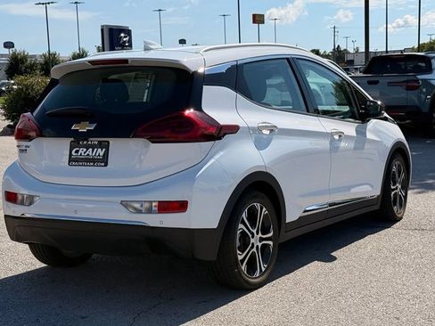 Used 2020 Chevrolet Bolt Premier w/ Infotainment Package FWD image 7