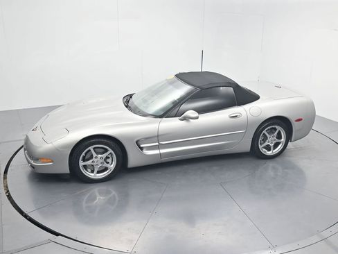 Used 2004 Chevrolet Corvette Convertible w/ Preferred Equipment Group RWD image 50