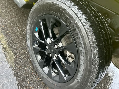 Used 2023 Jeep Wrangler Sahara w/ Cold Weather Group image 21