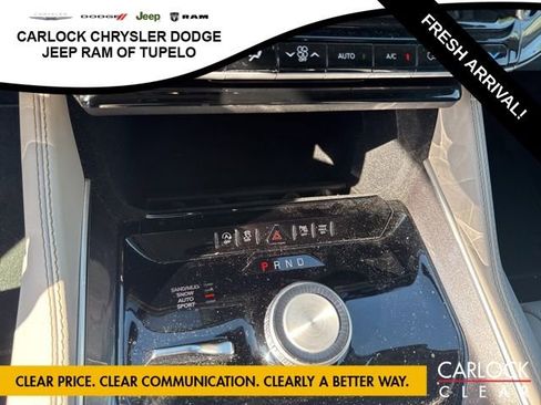 Used 2024 Jeep Wagoneer 4WD w/ Premium Group I image 23