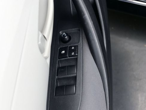 Used 2024 Toyota Corolla LE FWD image 10