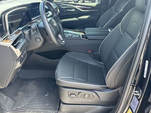Used 2024 Cadillac Escalade ESV Premium Luxury w/ Performance Package AWD/4WD image 9