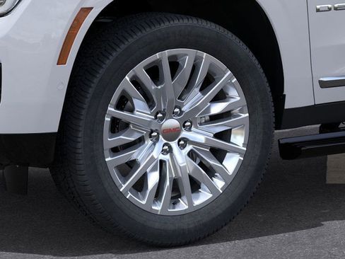 New 2026 GMC Yukon XL Denali w/ Sun & Power Step Package image 9