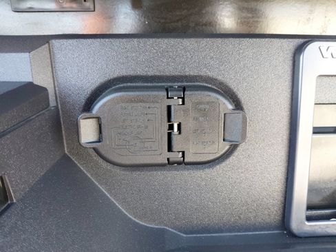Used 2023 Toyota Tundra SR5 AWD/4WD image 6