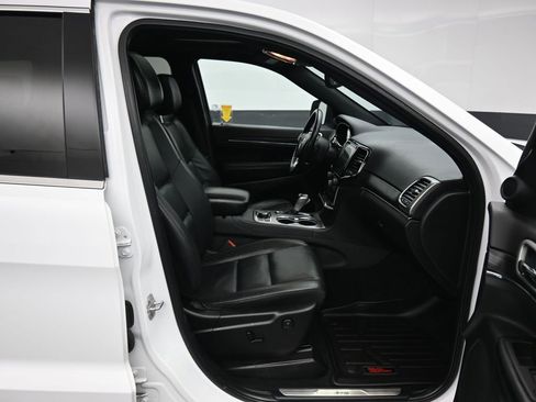 Used 2020 Jeep Grand Cherokee Limited image 42