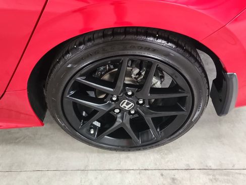 Used 2023 Honda Civic Sport image 11