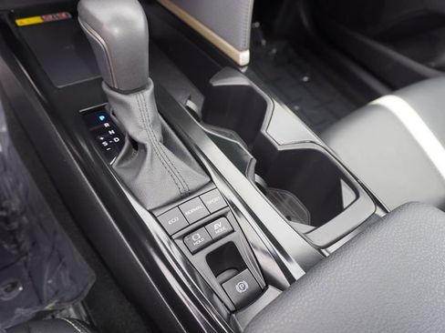 Certified 2025 Toyota Camry SE image 24