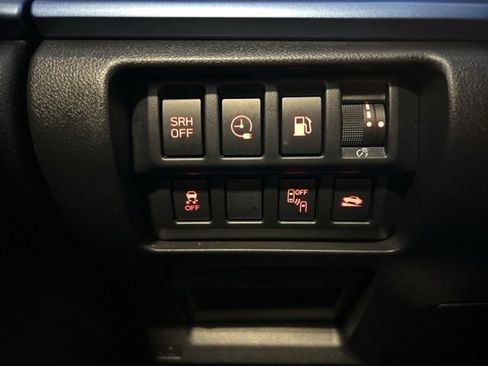 Used 2023 Subaru Crosstrek Hybrid w/ Moonroof Package w/Navigation image 17