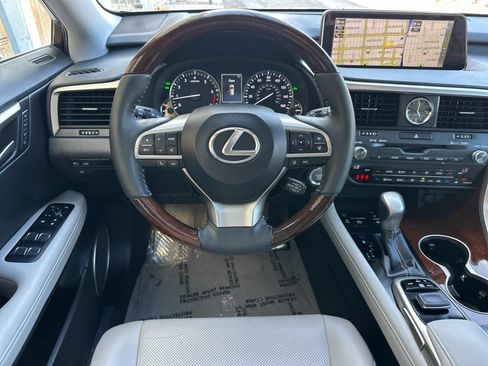 Used 2017 Lexus RX 350 FWD w/ Premium Package image 16