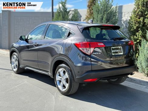 Used 2018 Honda HR-V LX image 6