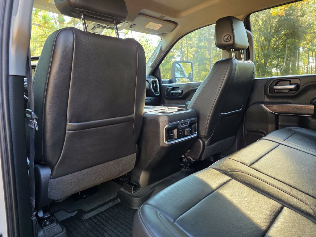 Used 2020 Chevrolet Silverado 2500 LTZ w/ LTZ Premium Package AWD/4WD image 18