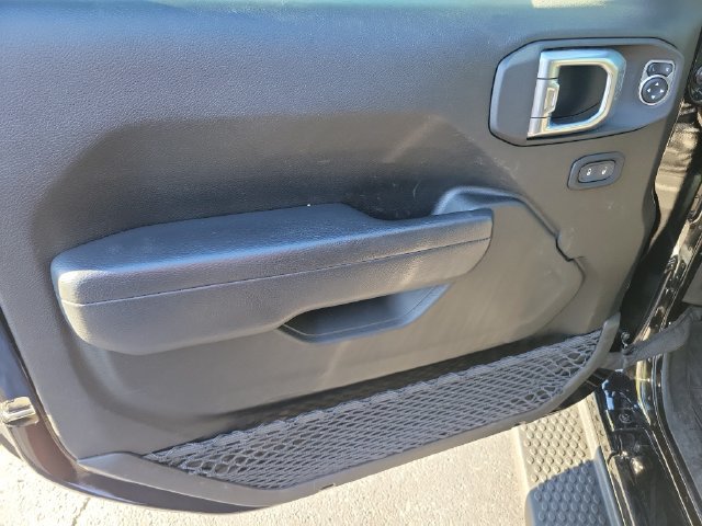 Used 2022 Jeep Wrangler Sport AWD/4WD image 11