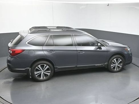 Used 2018 Subaru Outback 3.6R Limited AWD/4WD image 49