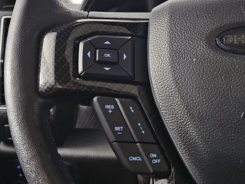 Used 2019 Ford F150 Lariat w/ Equipment Group 502A Luxury AWD/4WD image 16
